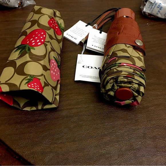 Mini Umbrella In Signature Wild Strawberry Print 🍓 - Picture 3 of 5